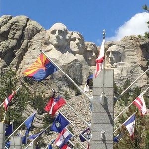 Meet your Posher, Mirthala